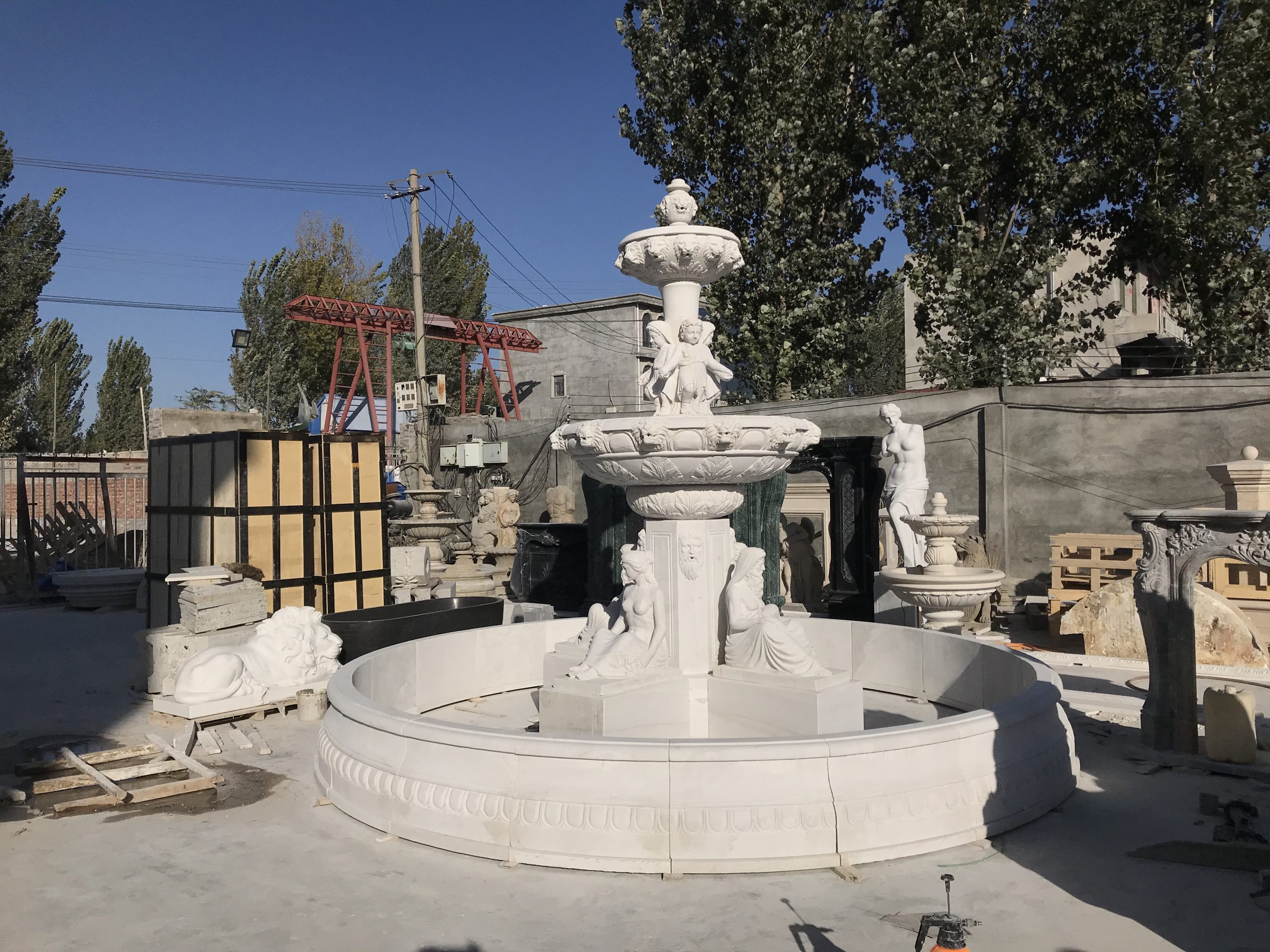 Elegance in Flow: Unnamed Fountains Sculpture