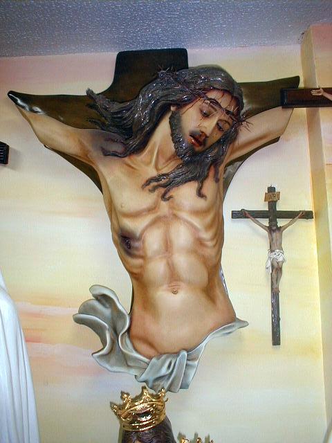 Crucifix 35″ Broken Christ