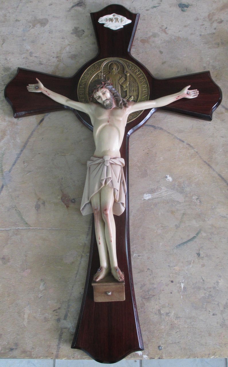 Crucifix 24″ St. Benedict