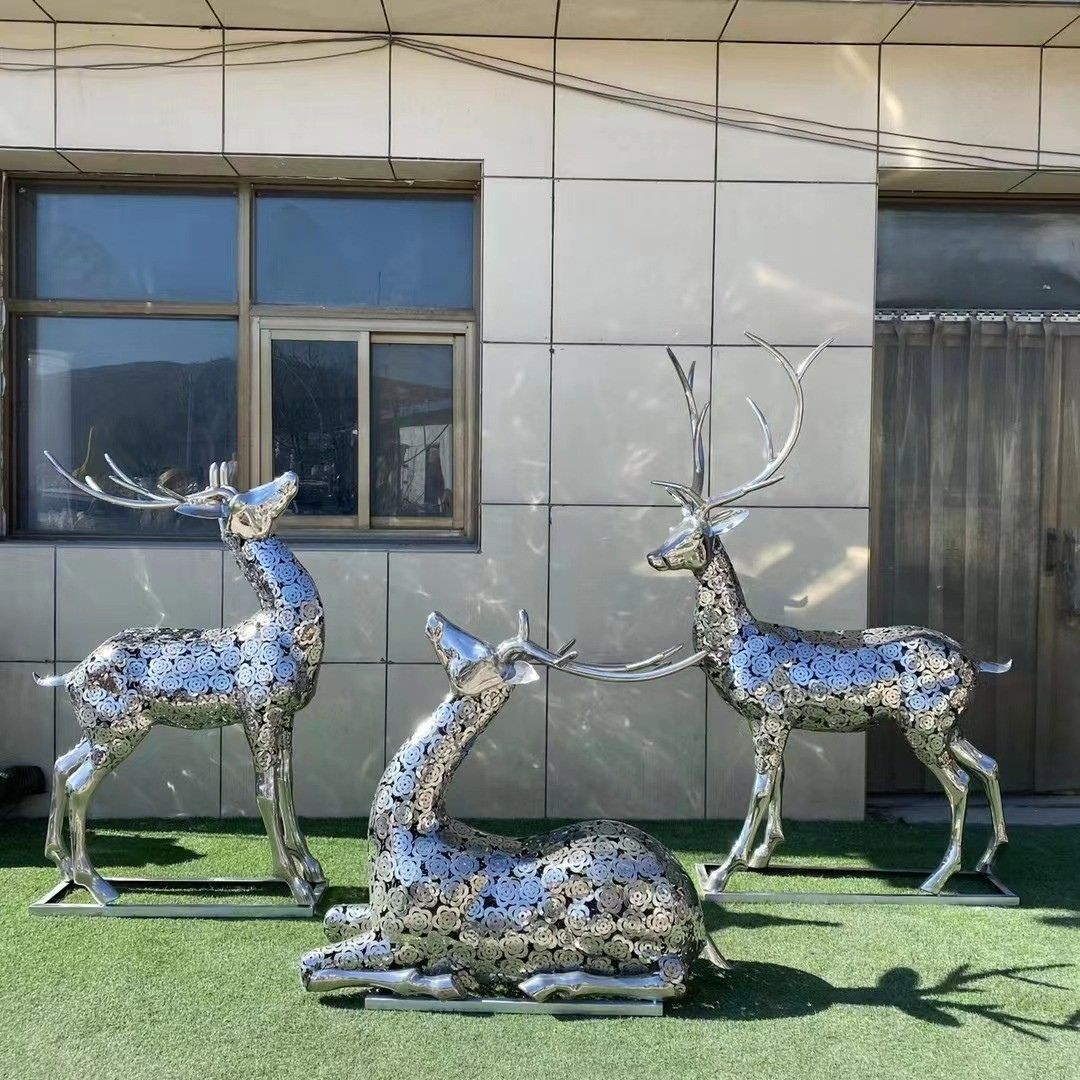Elegant Deer Group Sculpture