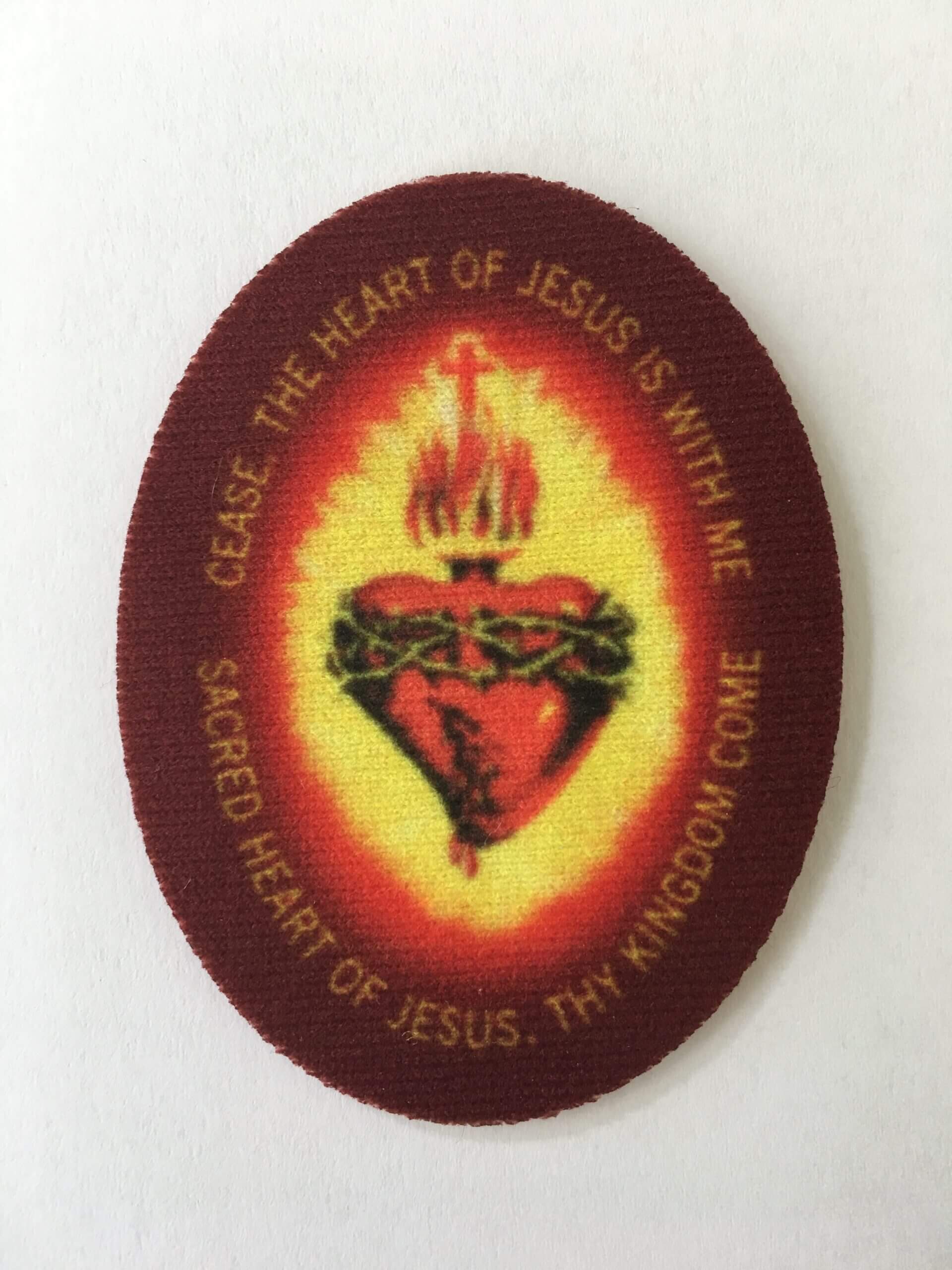 Detente Sacred Heart Medallion