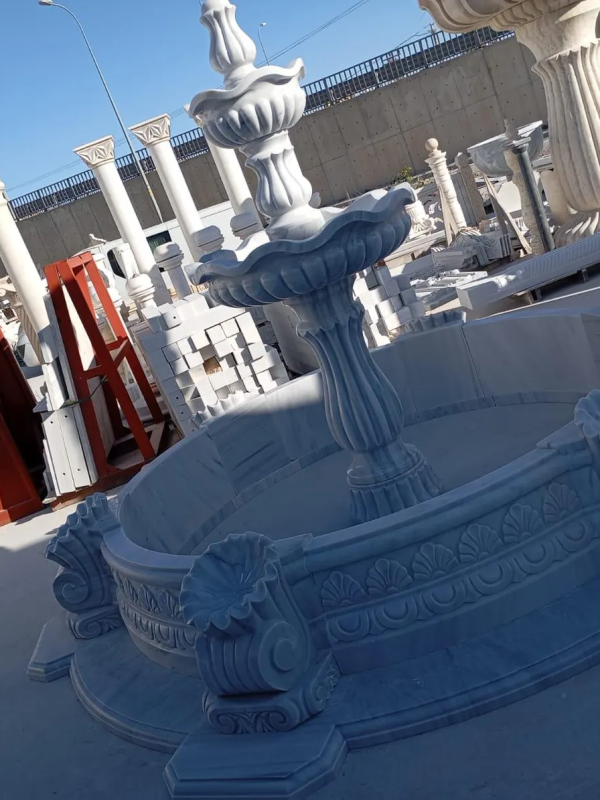 Elegant Water Flow Fountain Sculpture