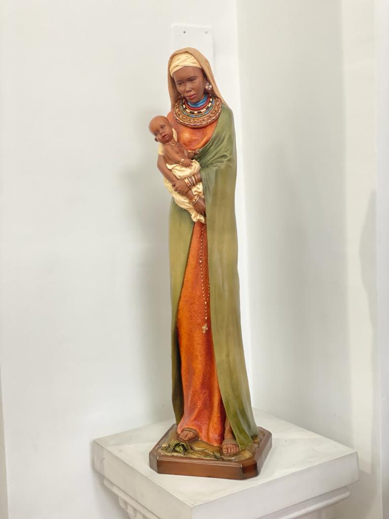 African Madonna 34″