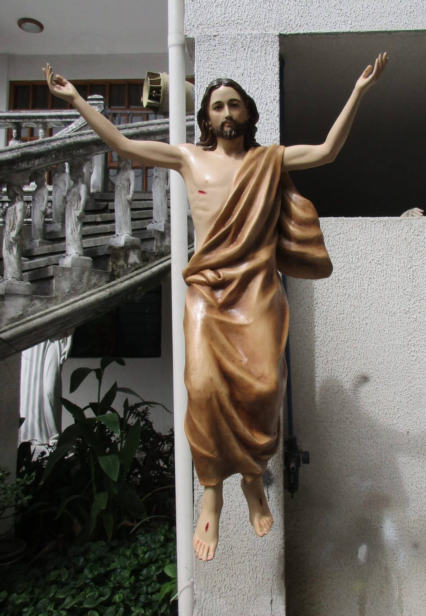 Risen Christ 60″