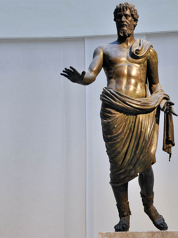 Roman Elegance: Timeless Human Figure Sculpture