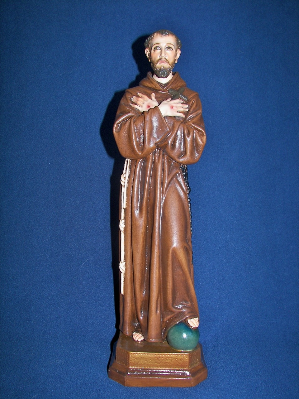 St. Francis 17″ with world