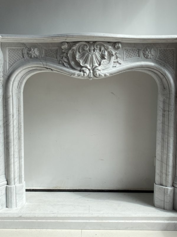 Elegance in Bronze: Unnamed Fireplace Sculpture